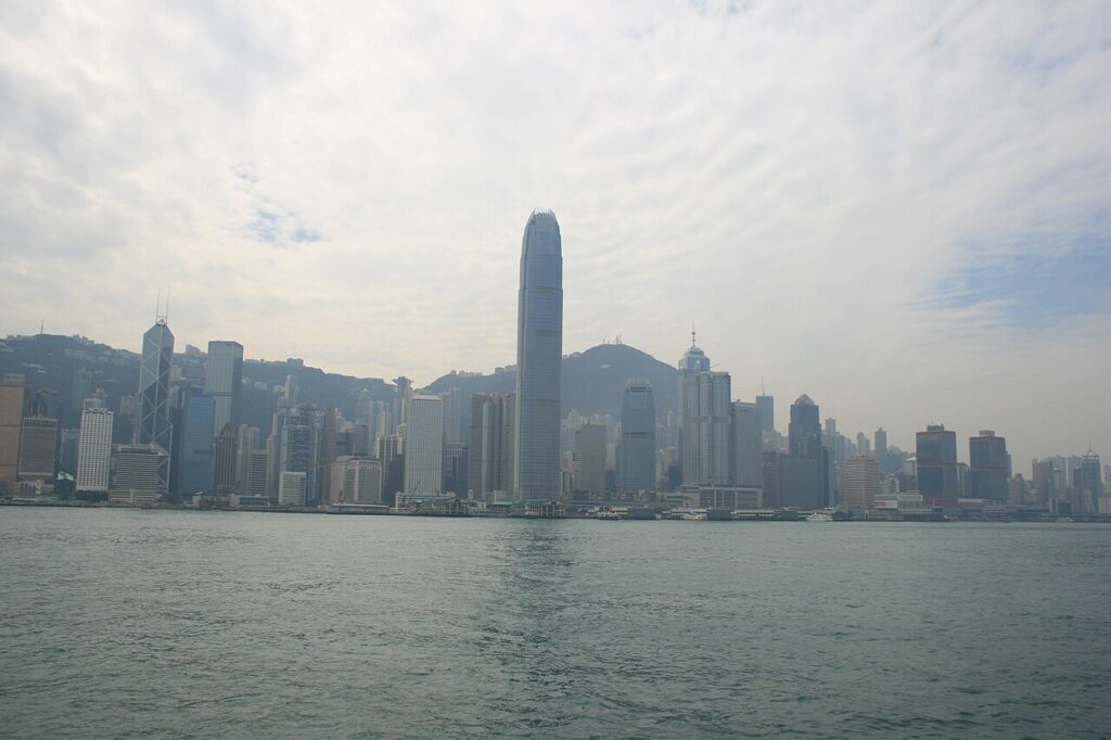 Hong Kong's Central financial district skyline, contextual image for MPF full portability